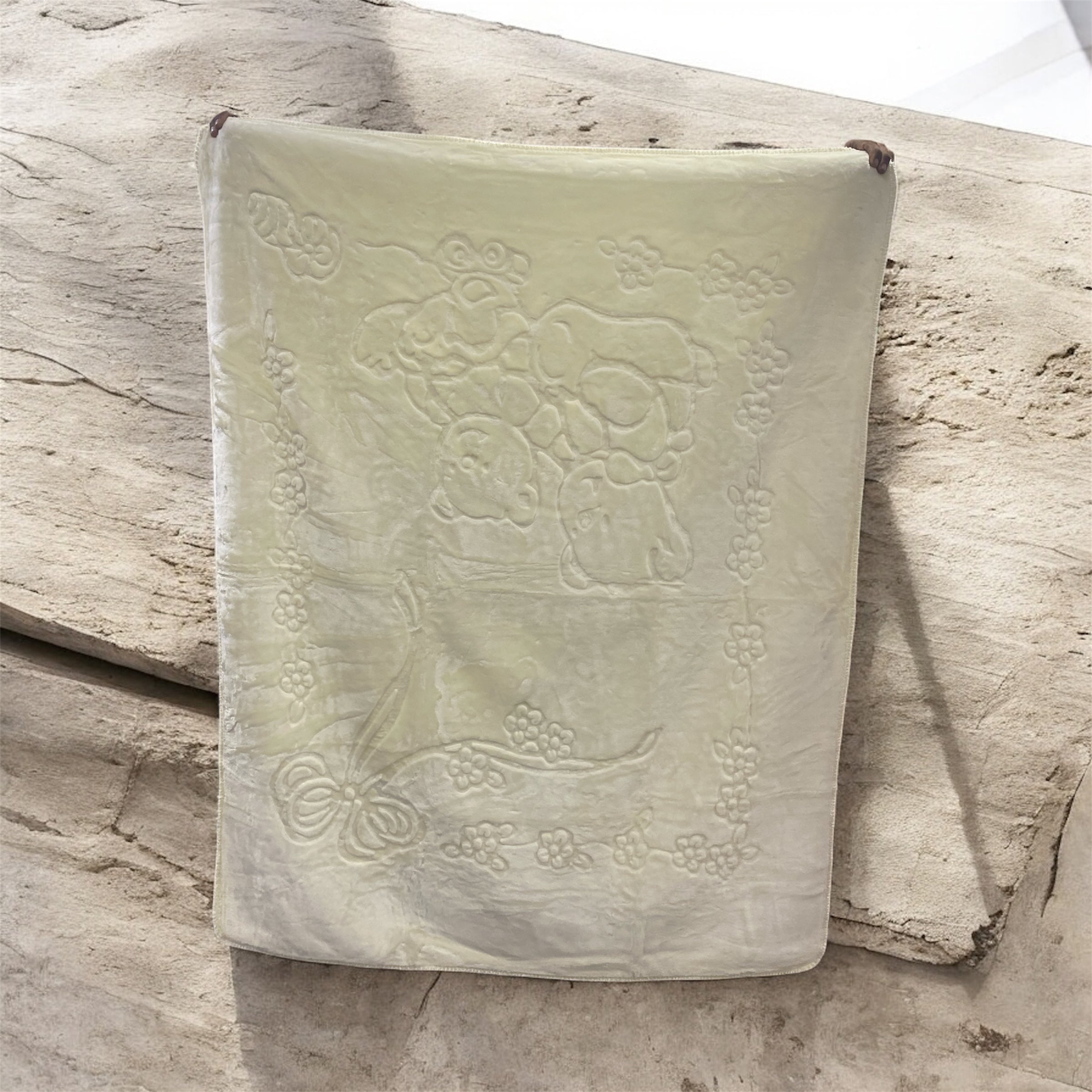 Baby blankets 0m+ embosed style