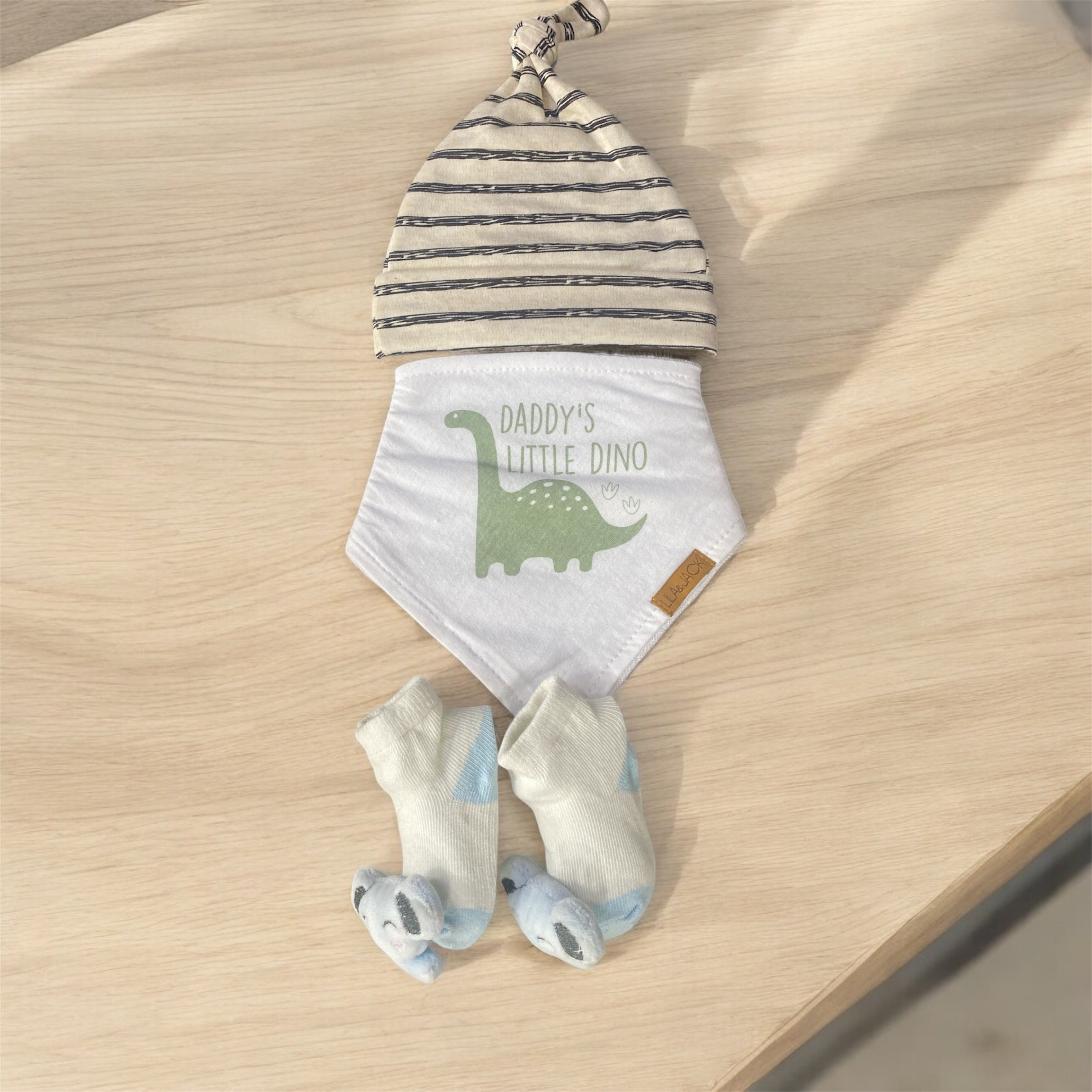 Baby cap & bib set
