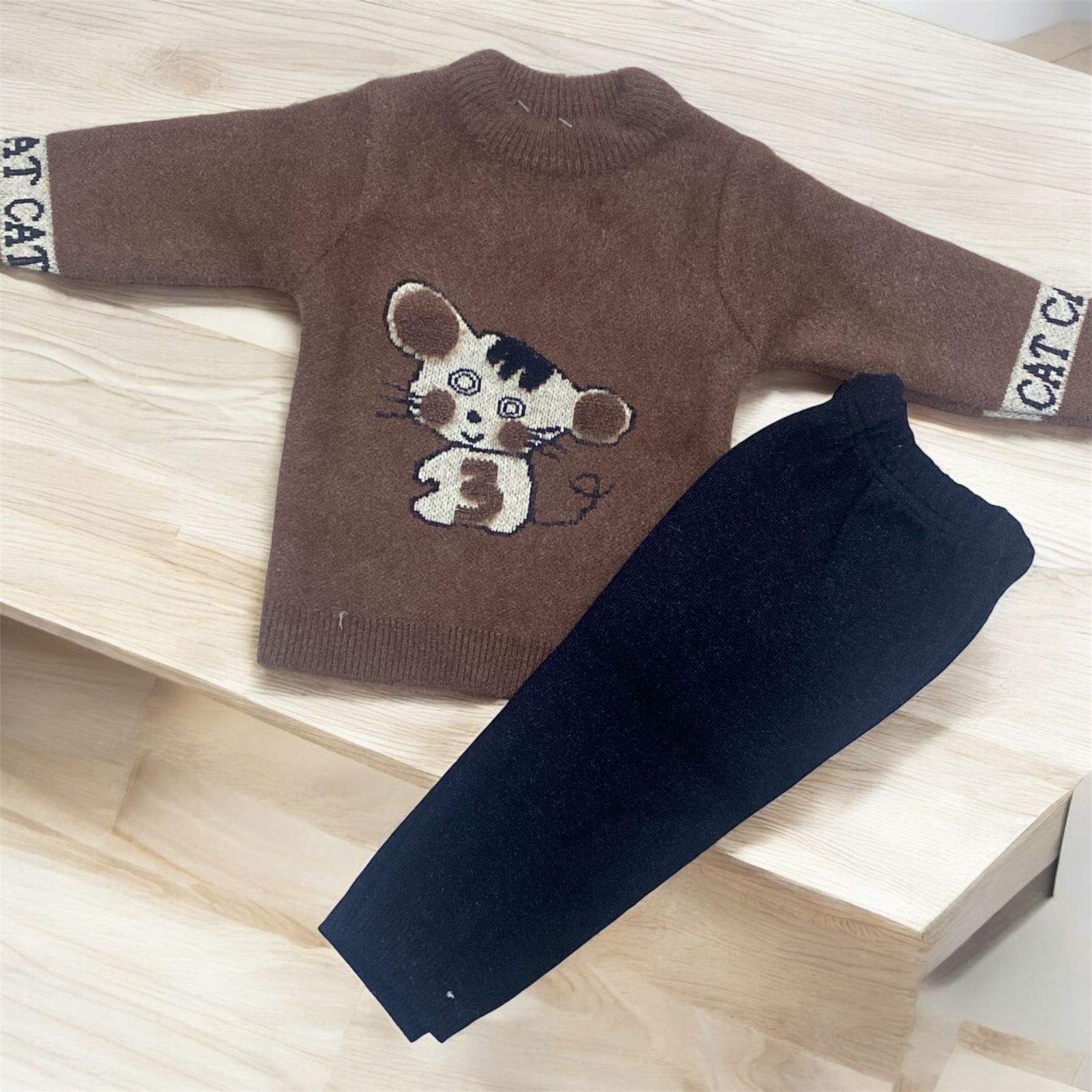 CAT WOOLEN SUIT 0M+